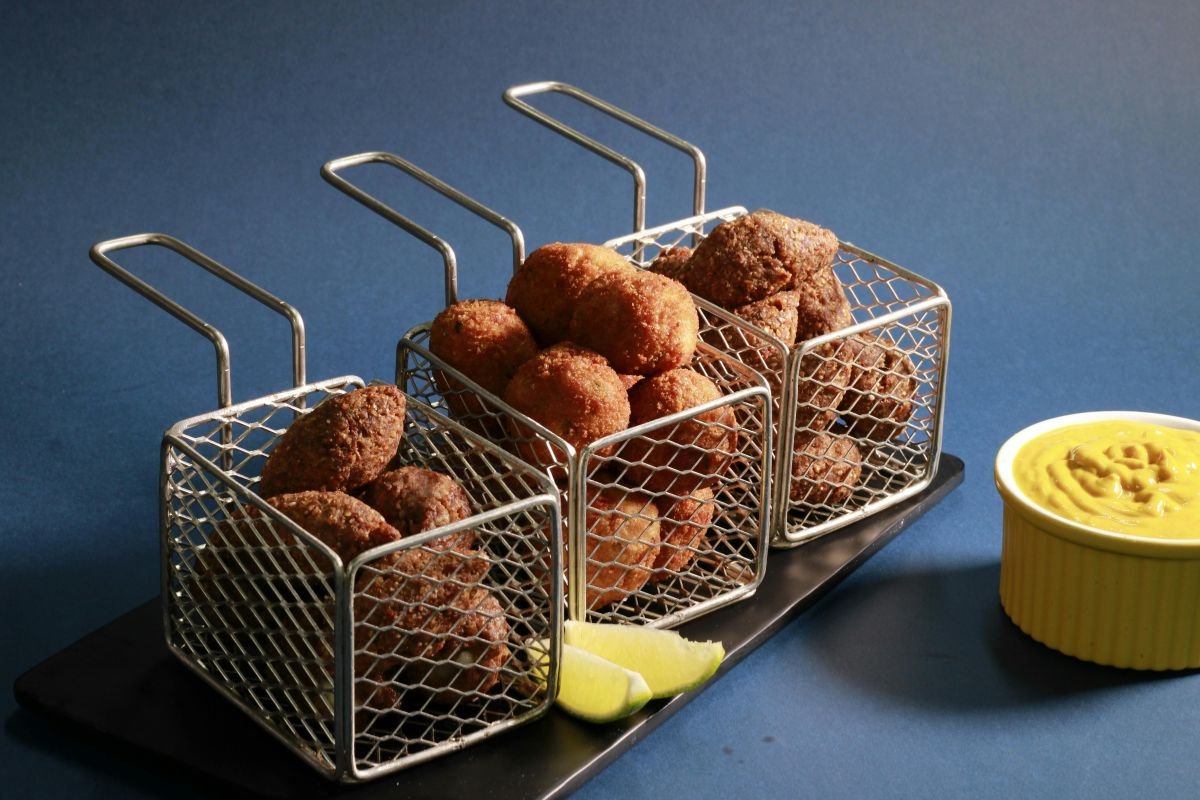 Top Veg Snacks for Small House Party in Delhi (2026 Must-Have List)